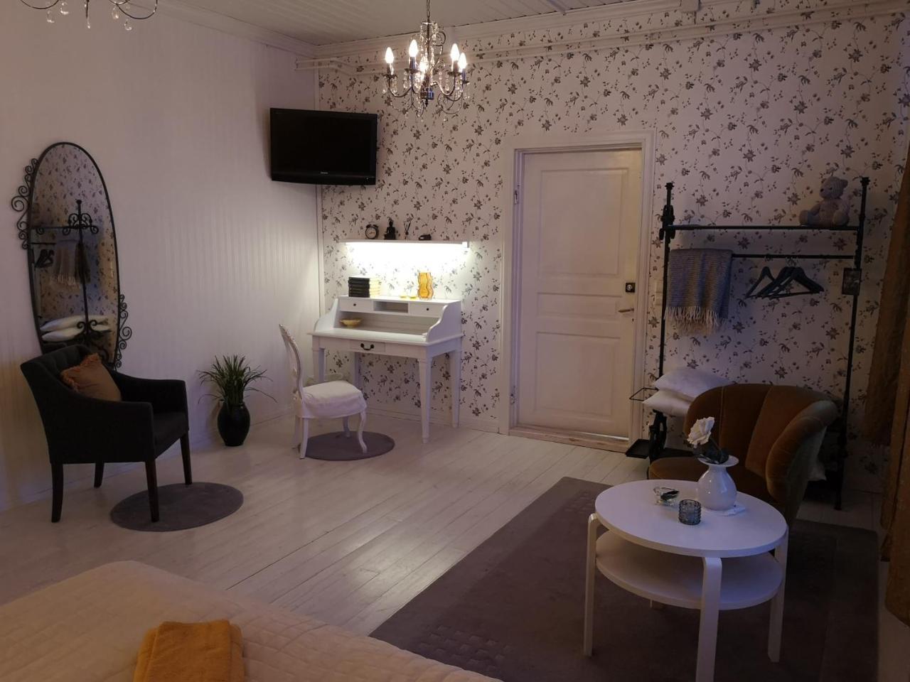 Hotelli Huiskankorpi Boutique Hotel Nivala Luaran gambar